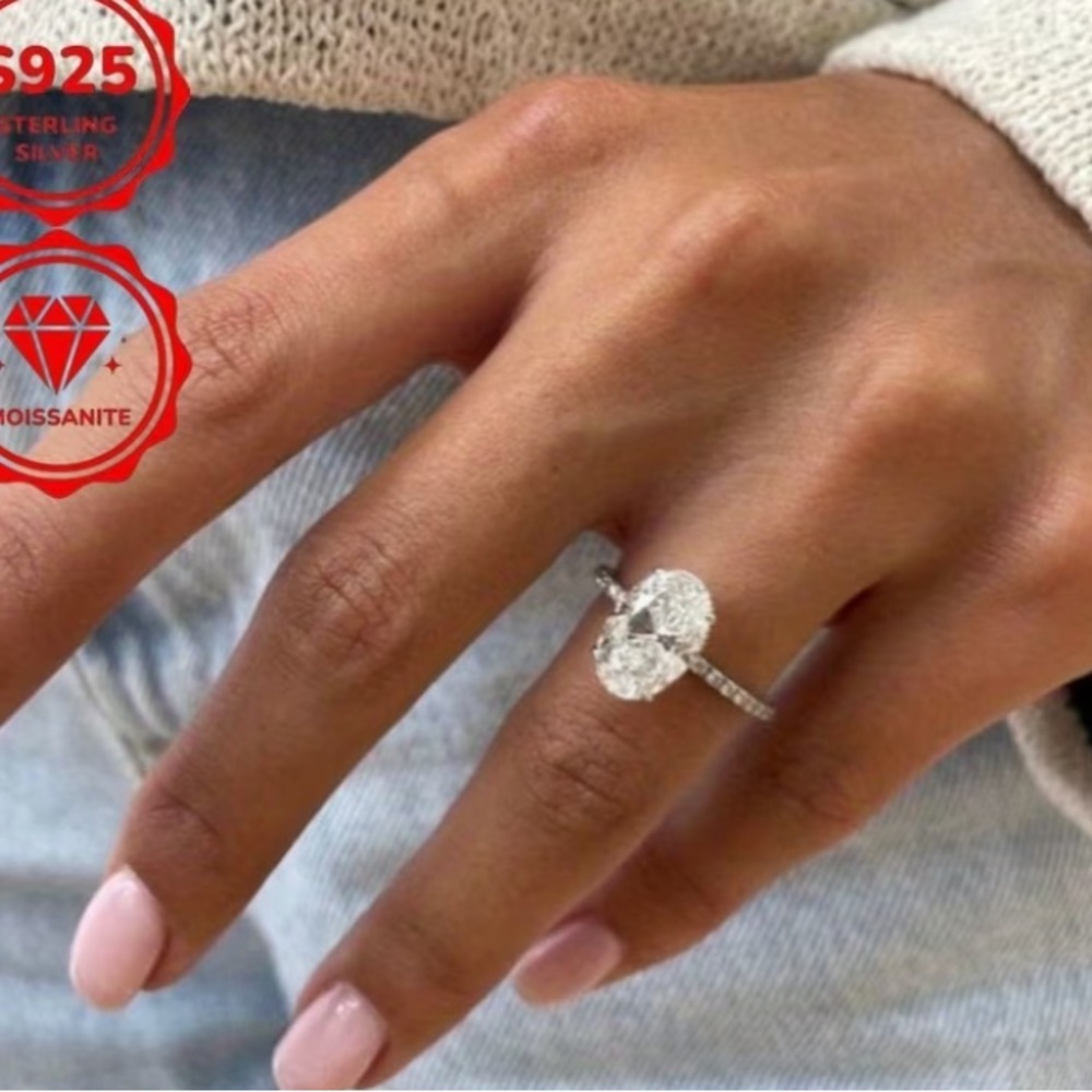 Sterling Silver Moissanite Oval Solitaire Ring - 5 CTs